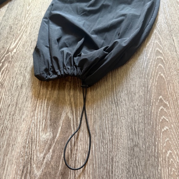 🖤 Princess Polly Black Parachute Pants Size 6 Adjustable Hem Utility in BLACK - Picture 10 of 15